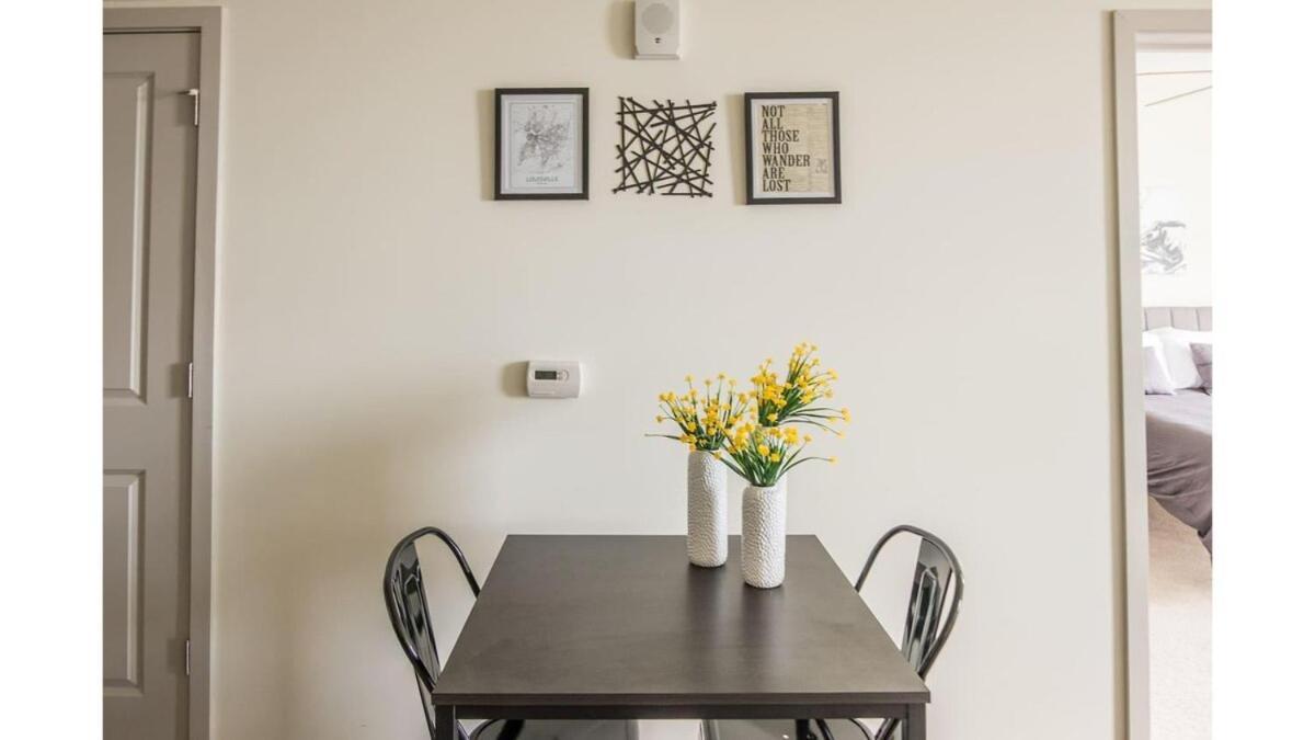 Stunning Nulu 1Br Cozysuites 03 Louisville Buitenkant foto